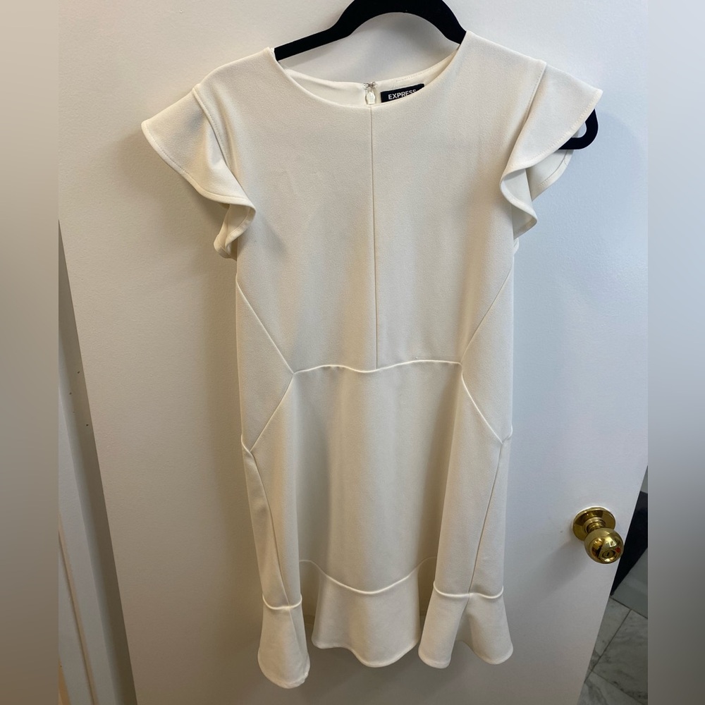 White Knee Length Lined Express Dress with Structures seems for elevated look